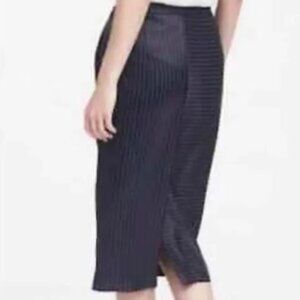 Banana Republic NWT navy pinstripe pencil skirt size 14